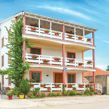 Two-bedroom In * פטרצ'אנה